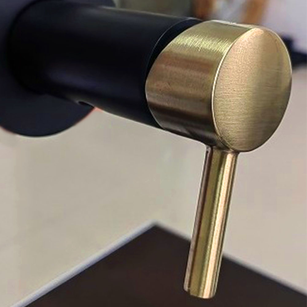 Grifo WC HIGIENE ÍNTIMA 2 aguas NEGRO ORO mate - Imagen 7